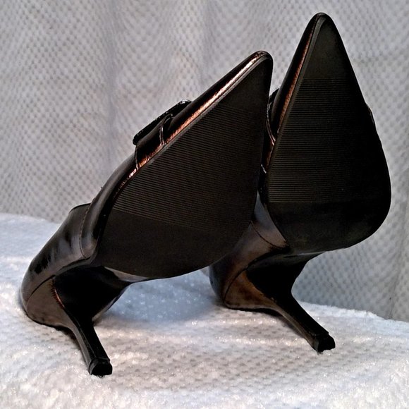 Brown Patent Delicious Heels - Picture 7 of 8